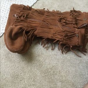Fringe Minnetonka  boots